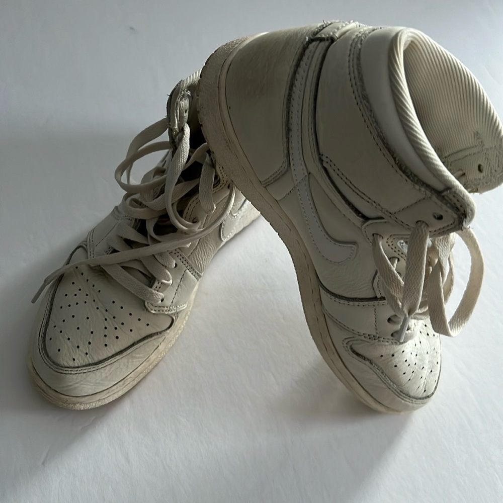Nike Air Jordan 1 Retro High OG Sail